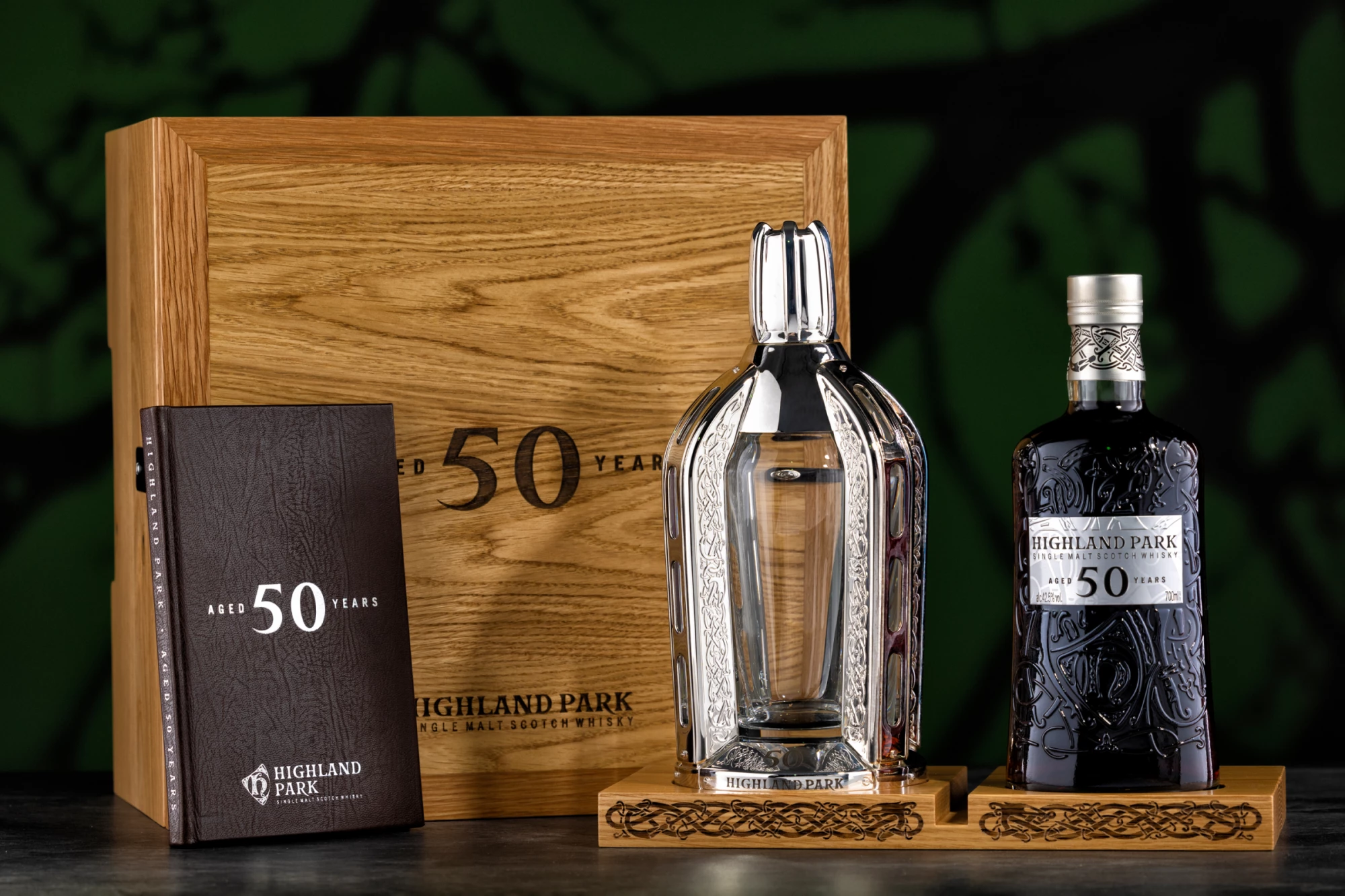 Highland Park - Single Malt Scotch Whisky "50 Ans - Release 2018" 1964 42.5° Giftbox, 70cl