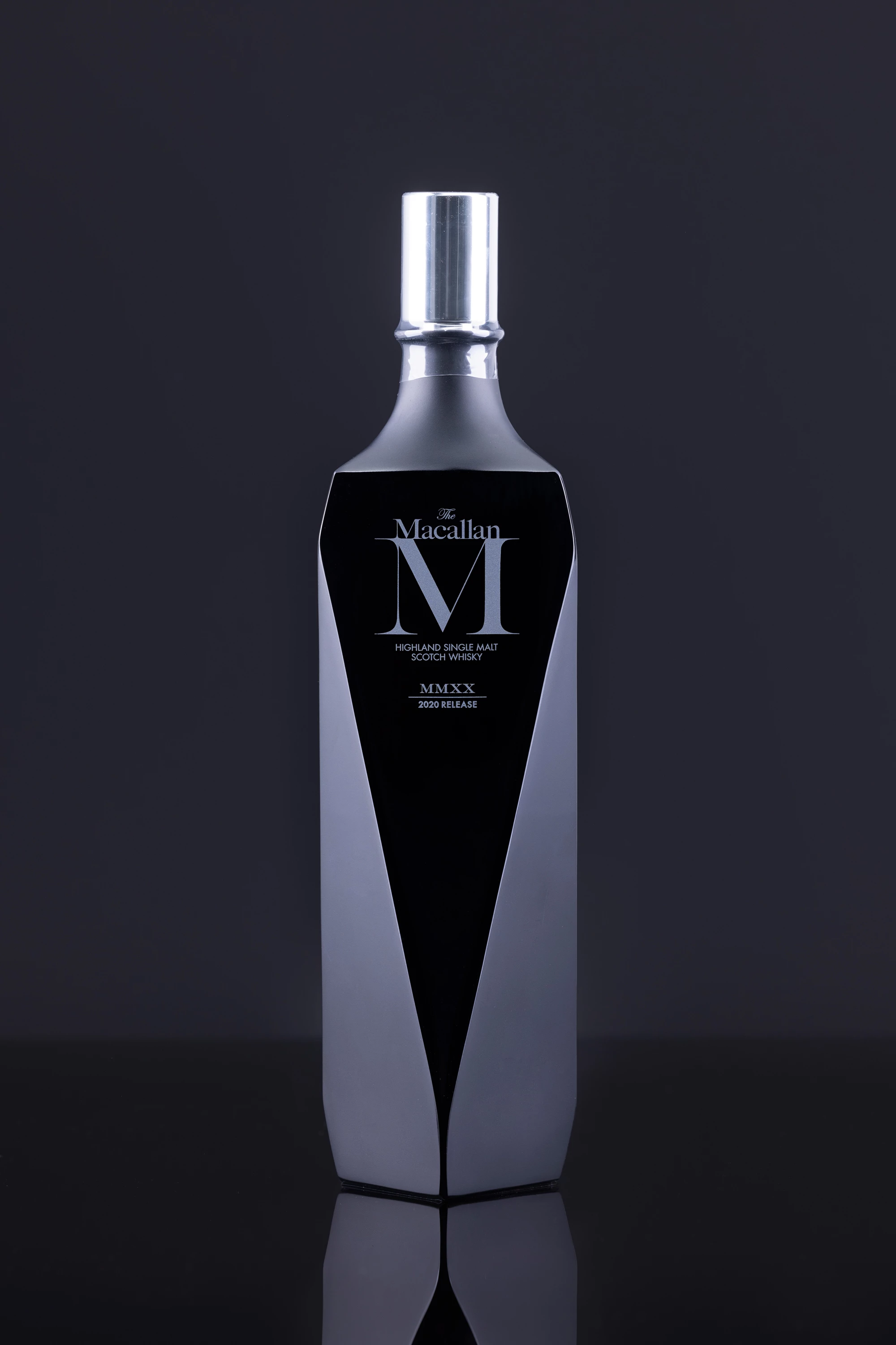 The Macallan - Single Malt Scotch Whisky "M Black - Release 2020" 46.5° Giftbox, 70cl