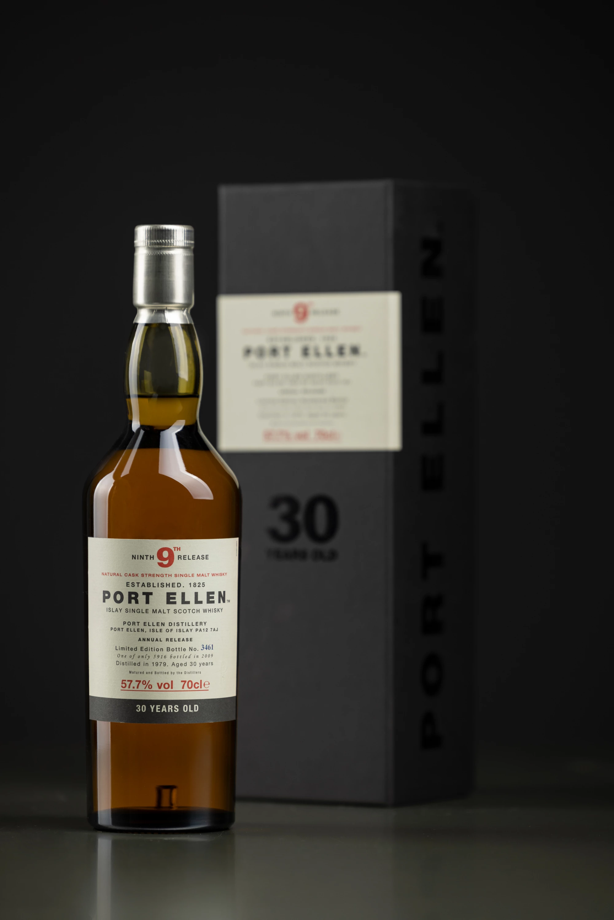 Port Ellen - Single Malt Scotch Whisky "30 Ans - 9th Release" 1979 57.70° Giftbox, 70cl