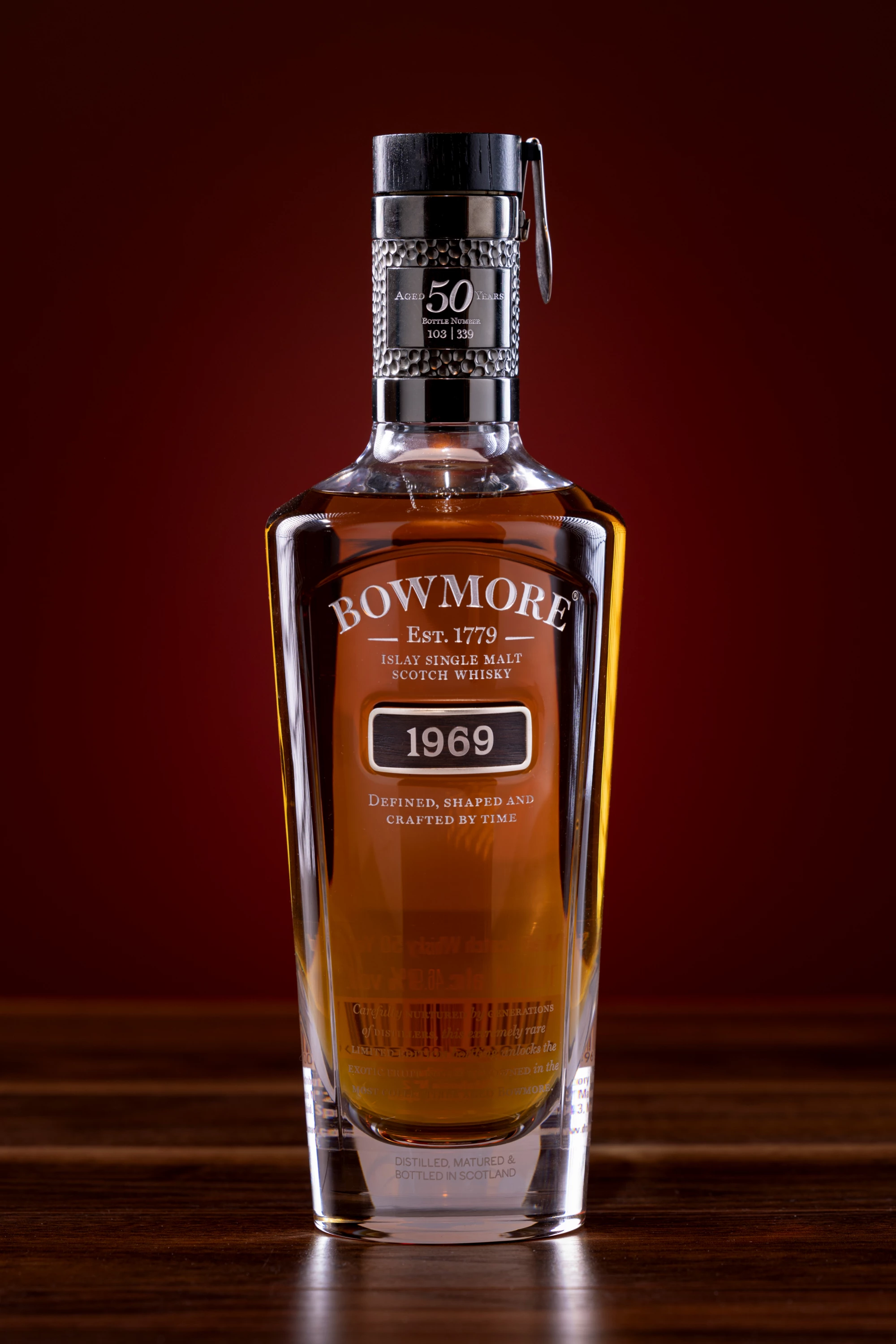 Bowmore - Single Malt Scotch Whisky "50 Ans" 1969 46.9°, 70cl