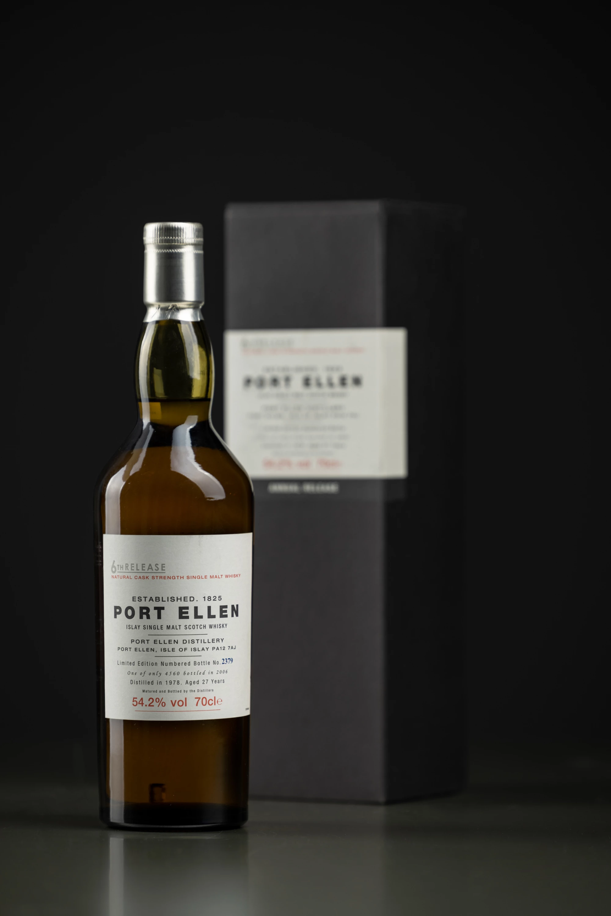 Port Ellen - Single Malt Scotch Whisky "27 Ans - 6th Release" 1978 54.20° Giftbox, 70cl